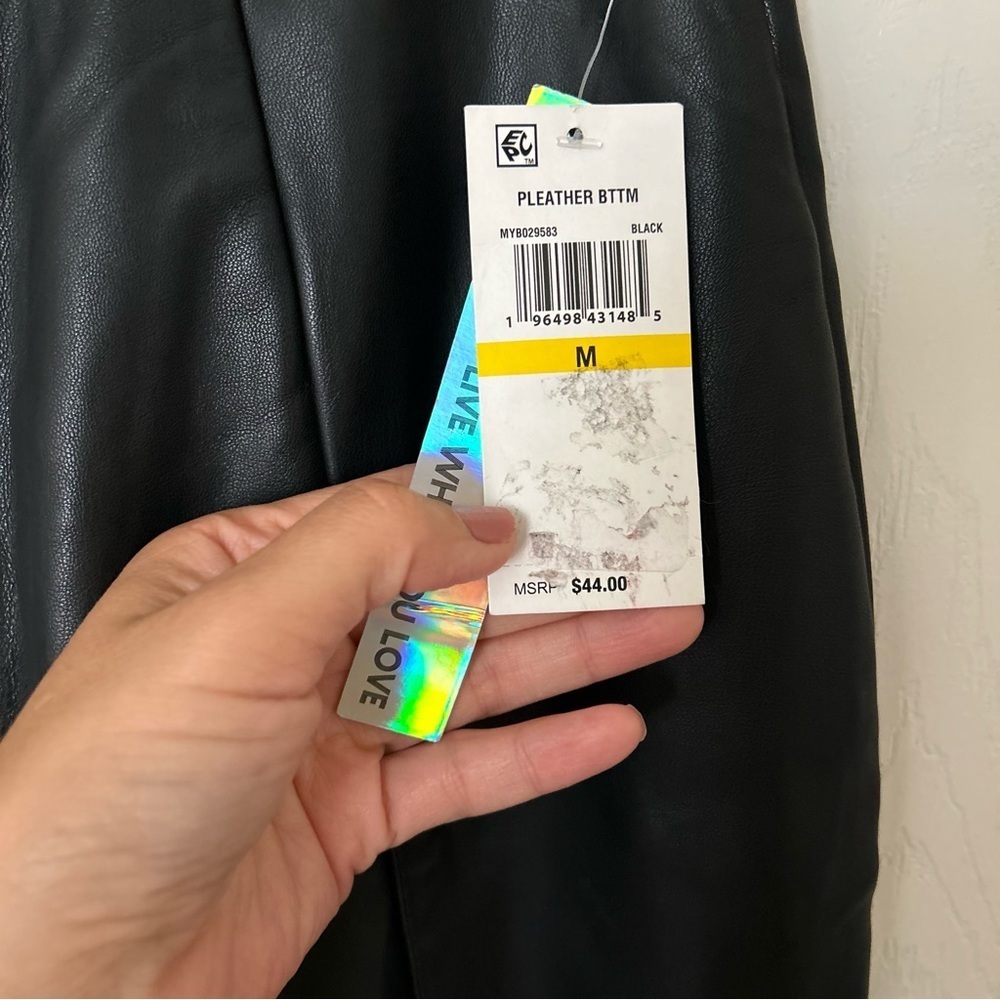 Tinseltown | High Rise Skinny Faux Leather Leggings - Picture 5 of 11